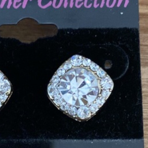 Pg Jewels Rhinestone Square Post Earrings NEW - Picture 8 of 8